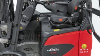 Linde MH plahvatuskindla elektrilise kahveltõstuki sisevaade