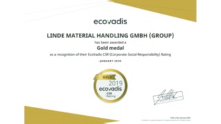 Linde diiseltõstukid ja gaasitõstukid H20 – H35 laohallis Sisepõlemismootoriga tõstukitega H20 - H35 seab Linde vastukaaluga tõstukite valdkonnas uued tööstandardid.